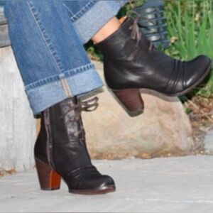 Chie Mihara Bandido lace up ankle boots